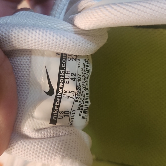 Women Nike sneakers - Picture 6 of 6